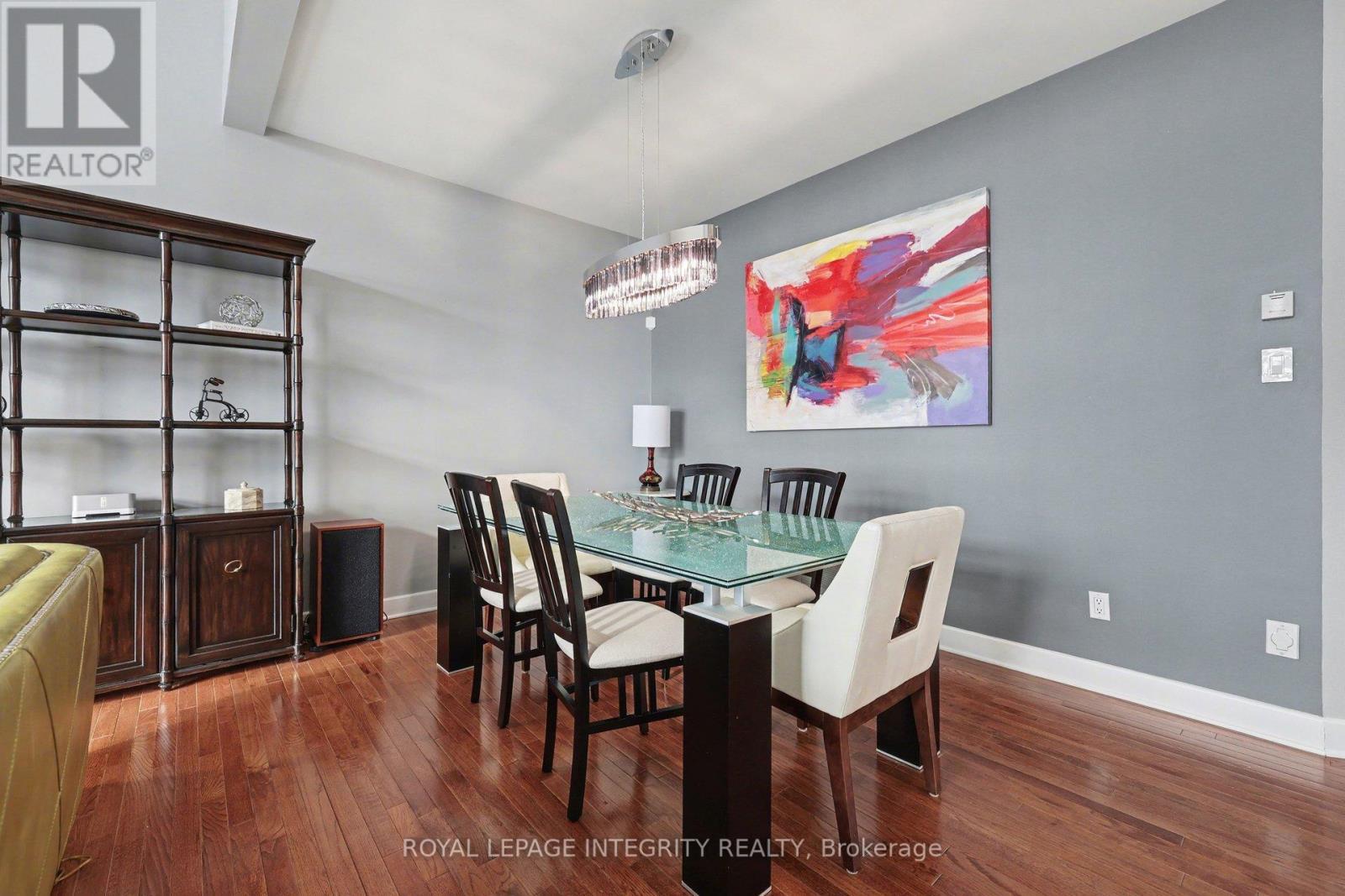 15 Marsh Sparrow Private, Ottawa, ON - Indoor Photo Showing Dining Room