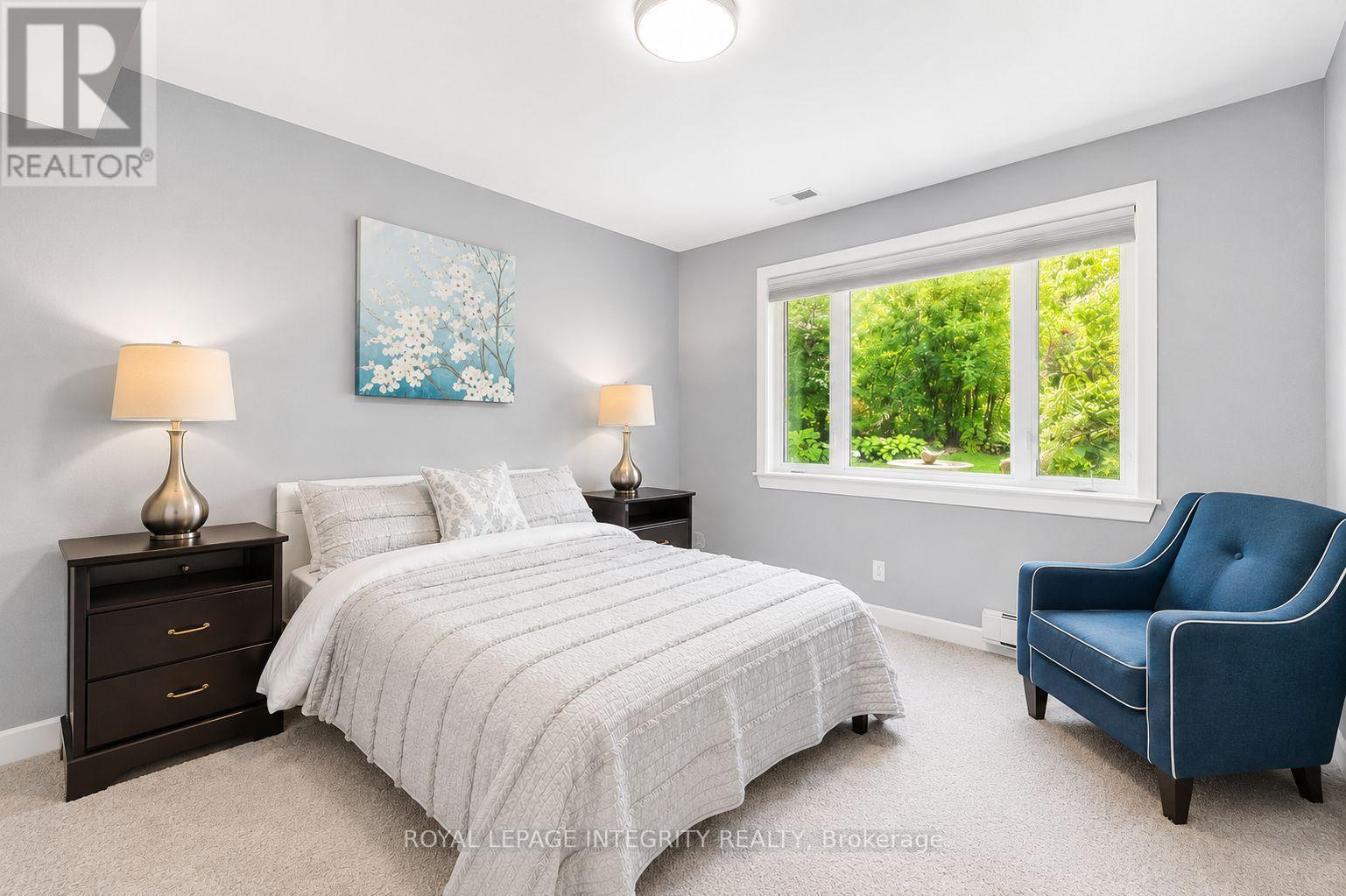15 Marsh Sparrow Private, Ottawa, ON - Indoor Photo Showing Bedroom