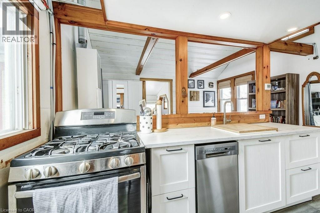 716 Sandy Bay Road, Dunnville, ON - Indoor Photo Showing Kitchen With Stainless Steel Kitchen
