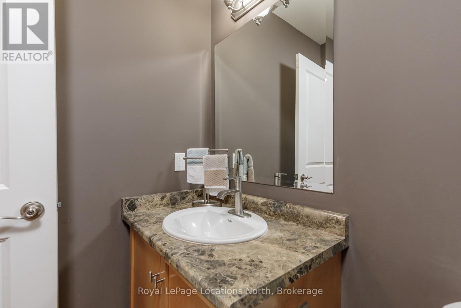 132 Dory Row, Blue Mountains, ON - Indoor Photo Showing Bathroom