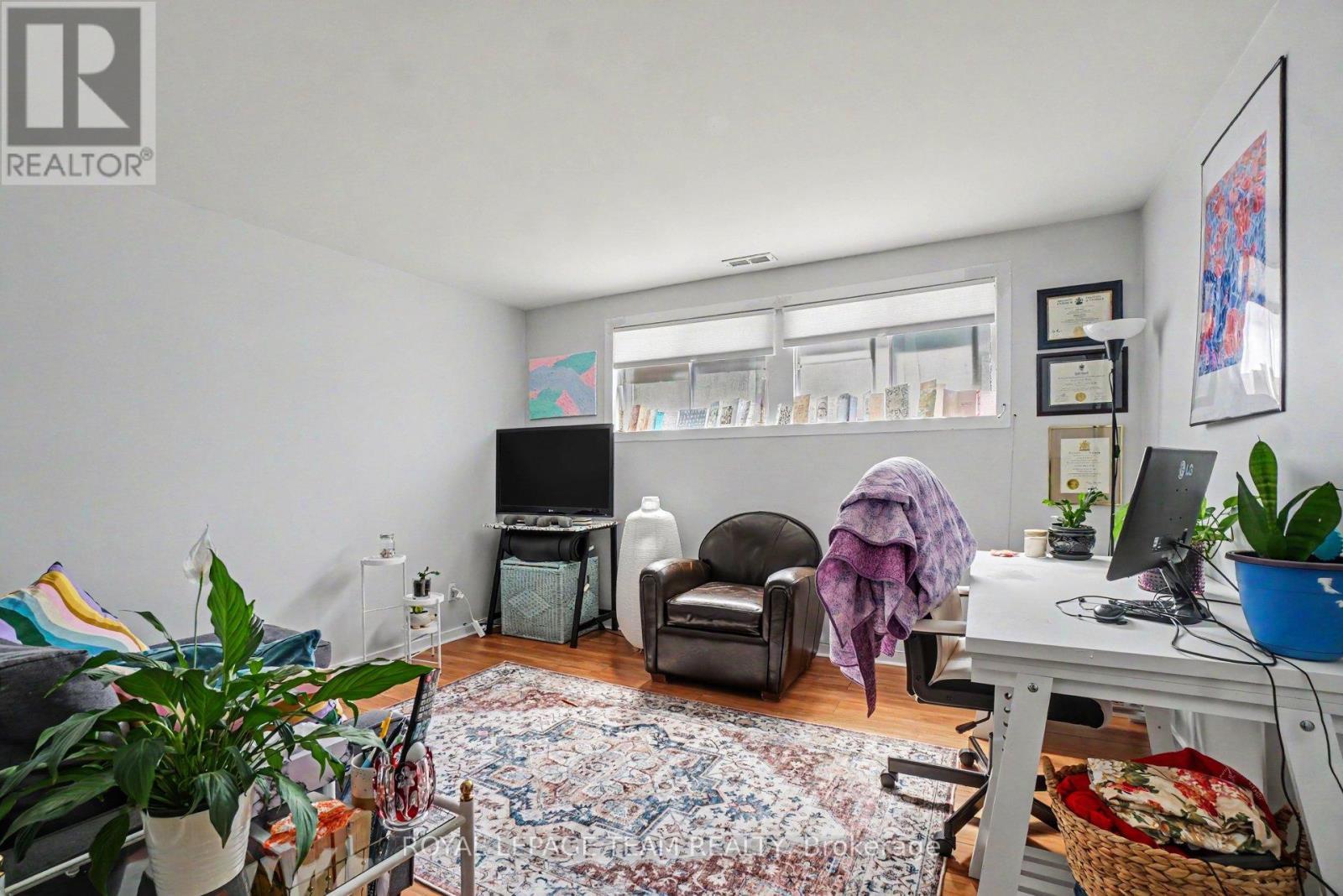 707 Edison Avenue, Ottawa, ON - Indoor