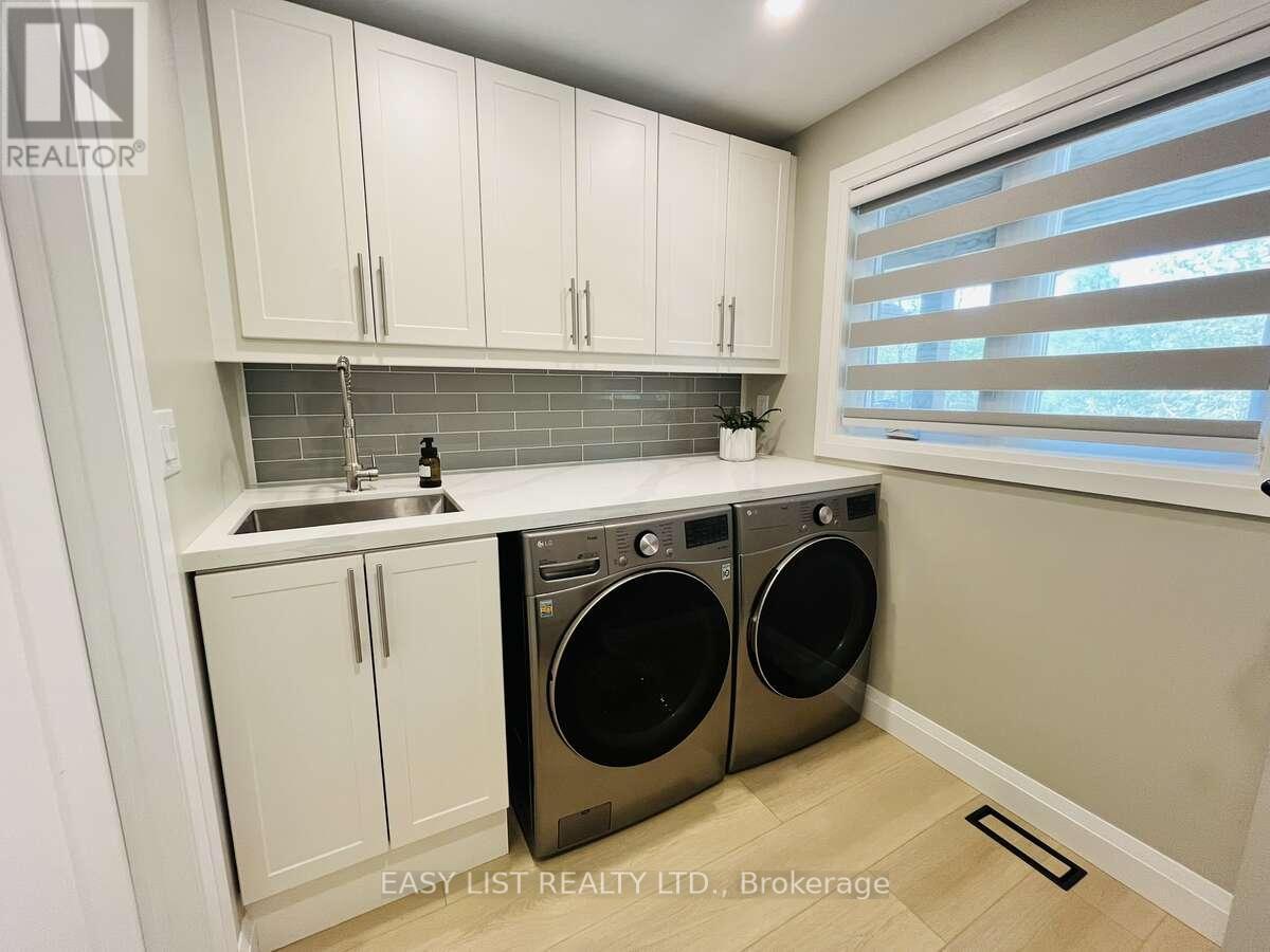25350 C Highway 62, Bancroft, ON - Indoor Photo Showing Laundry Room