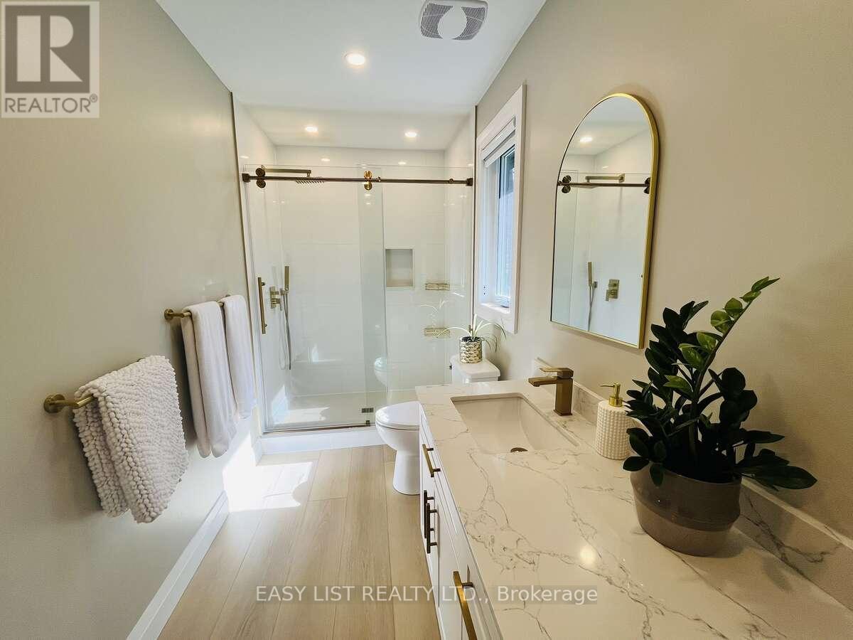 25350 C Highway 62, Bancroft, ON - Indoor Photo Showing Bathroom