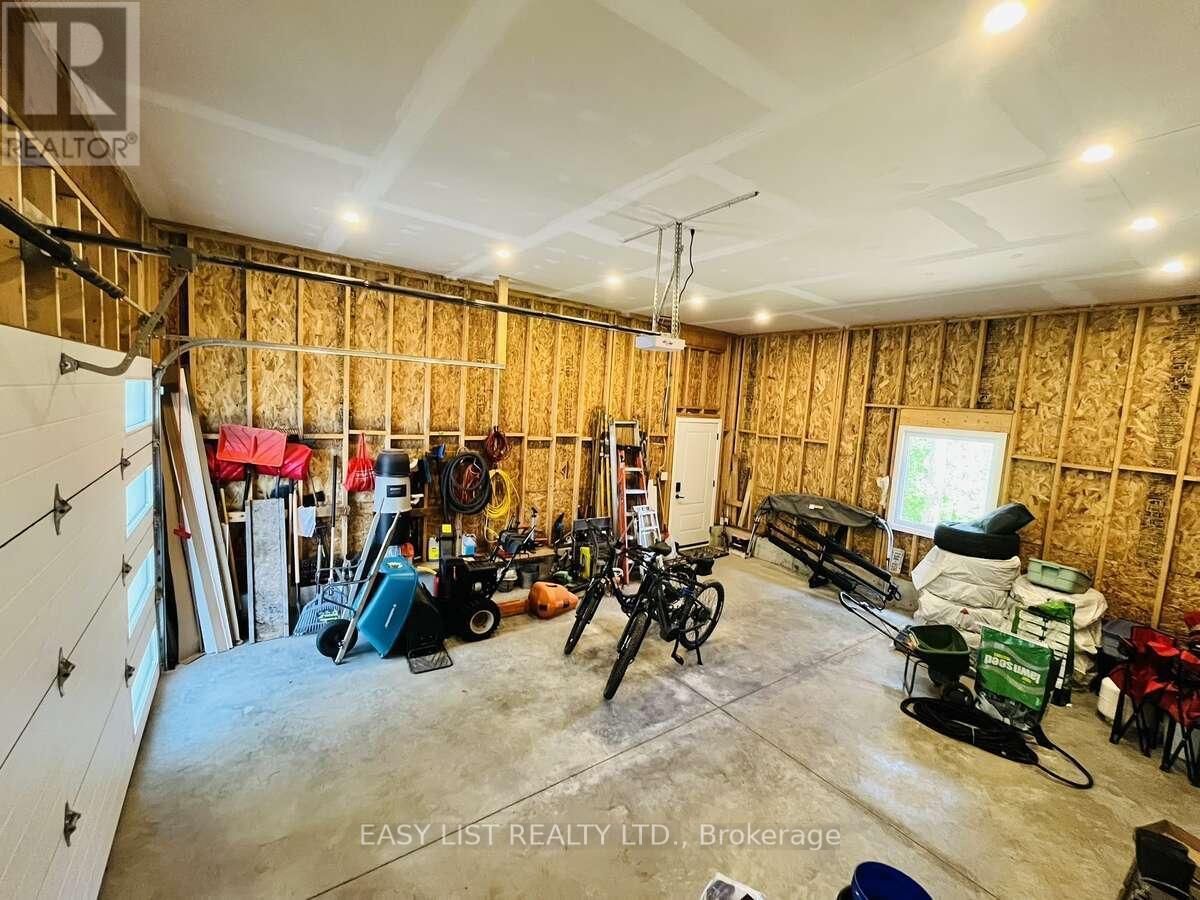 25350 C Highway 62, Bancroft, ON - Indoor