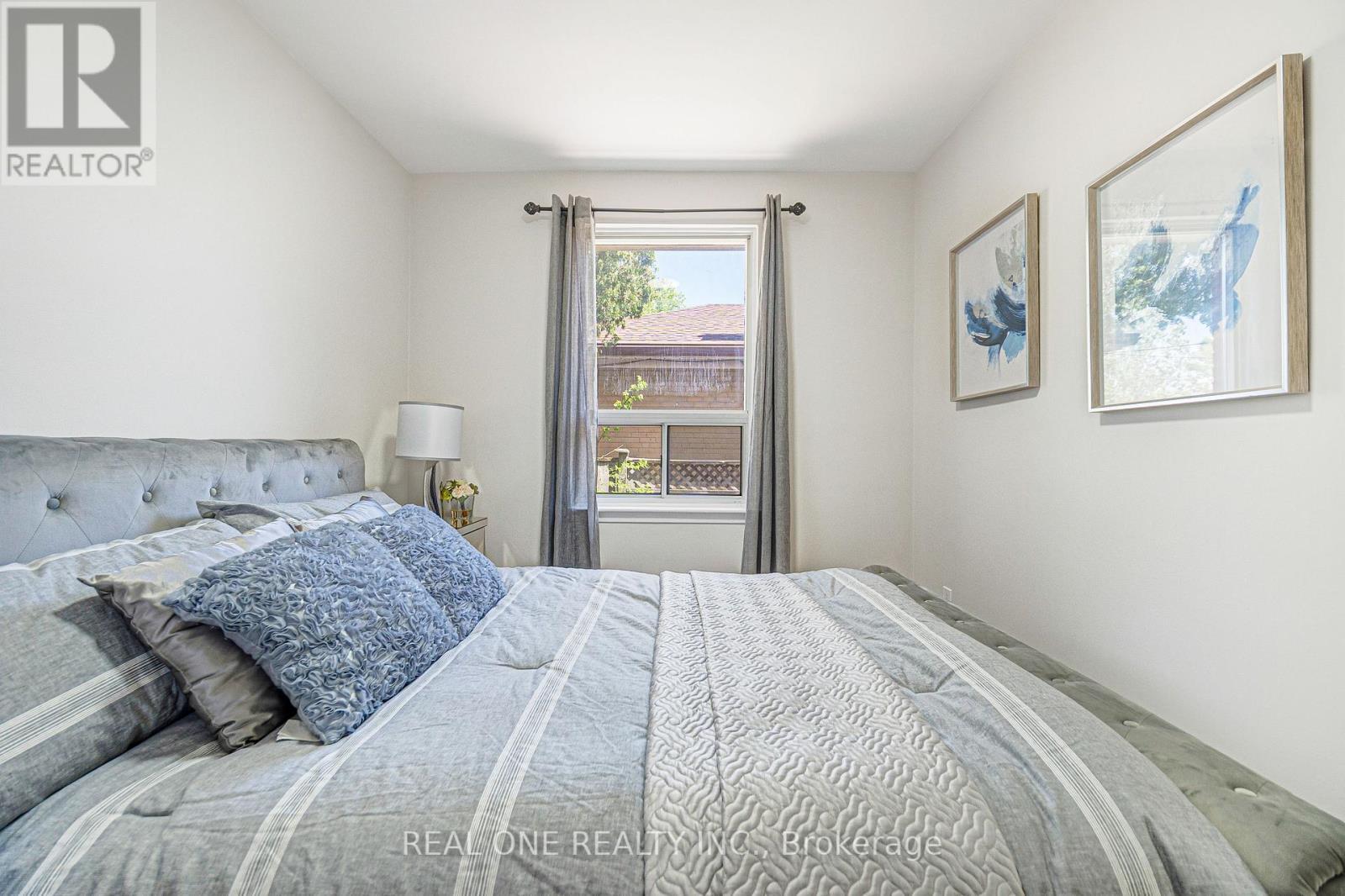 1 Gilroy Drive, Toronto, ON - Indoor Photo Showing Bedroom