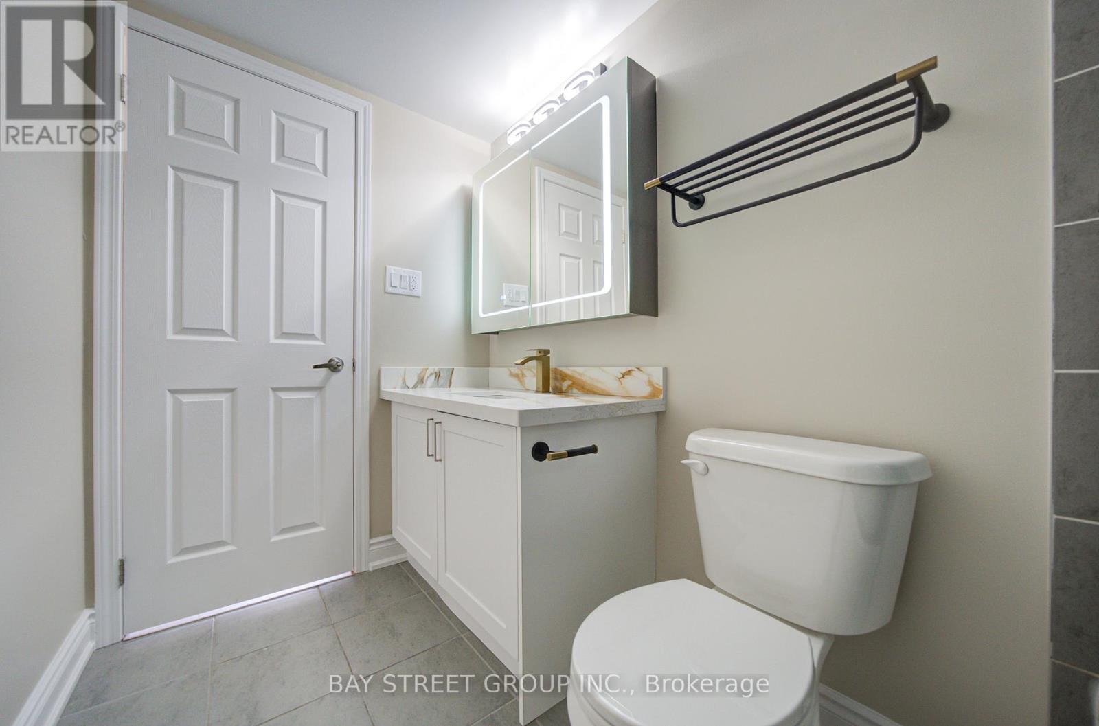 3 - 626 Rexdale Boulevard, Toronto, ON - Indoor Photo Showing Bathroom