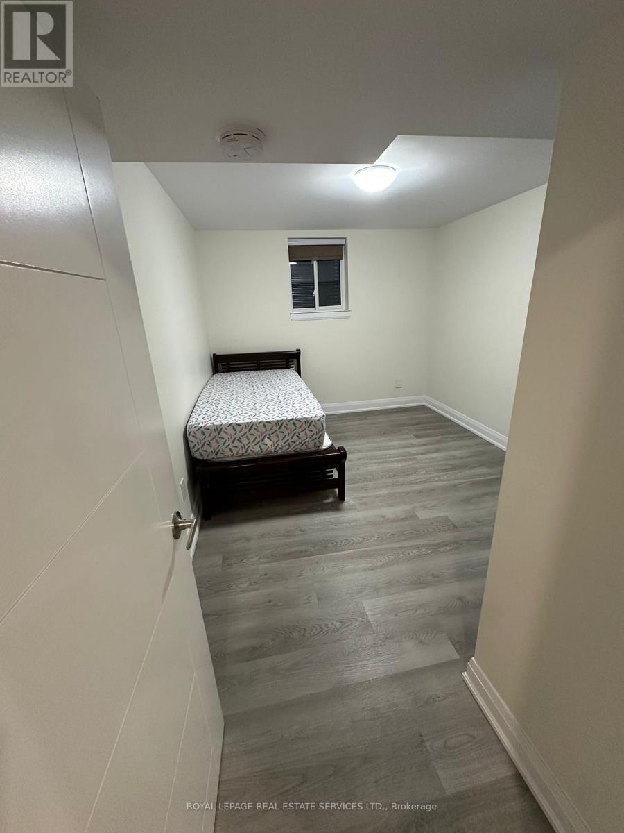 Bsmt - 2389 Morrison Avenue, Mississauga, ON - Indoor