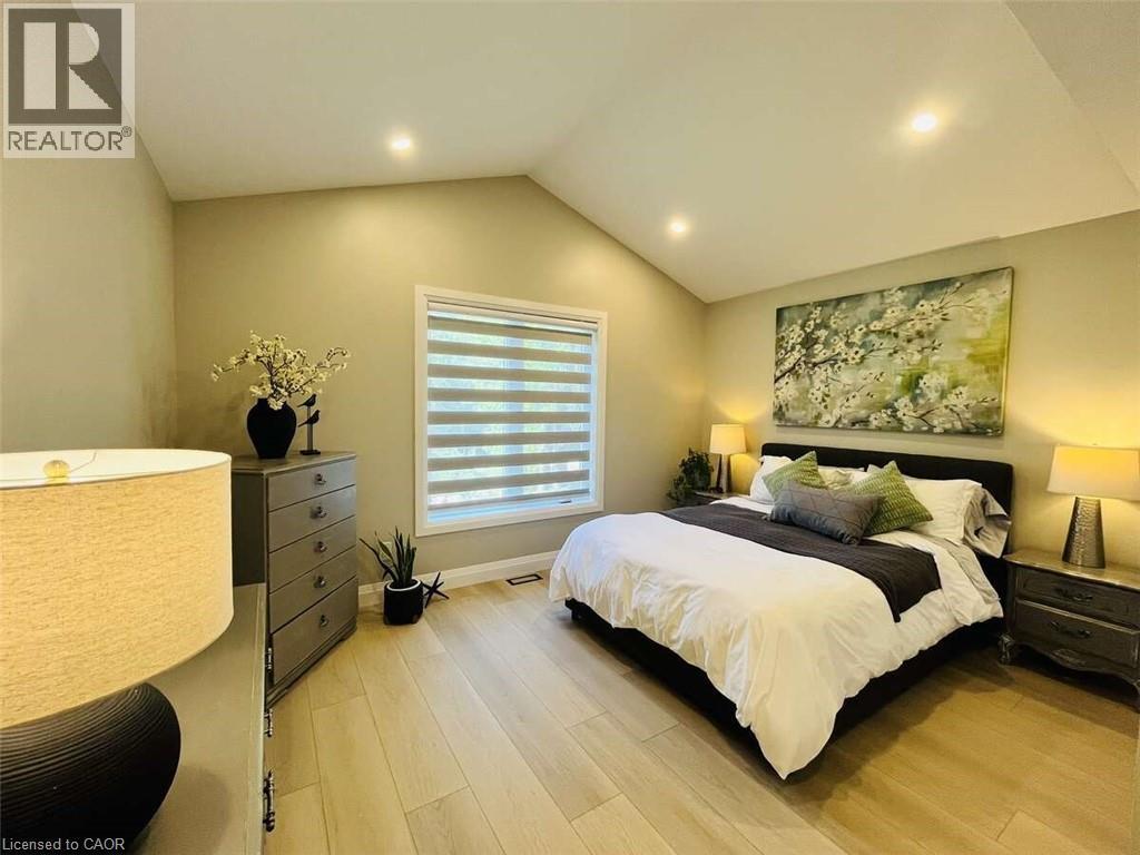 25350 C Hwy 62, Bancroft, ON - Indoor Photo Showing Bedroom