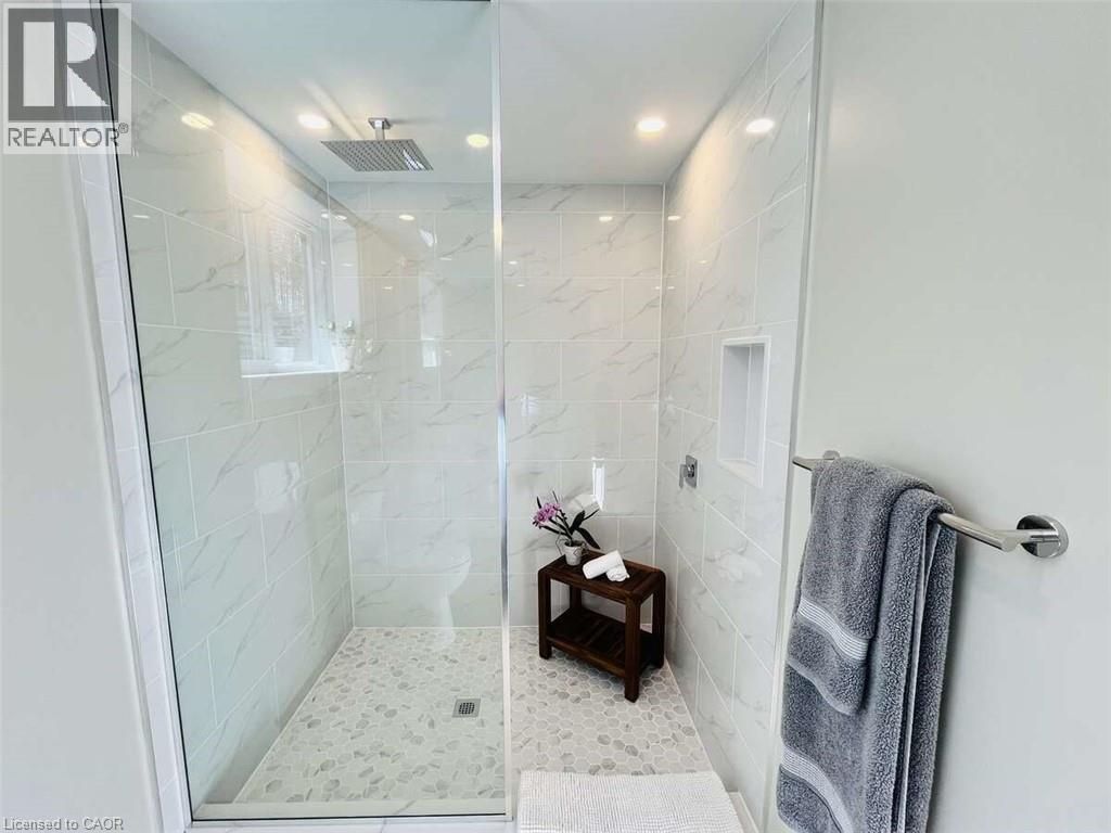 25350 C Hwy 62, Bancroft, ON - Indoor Photo Showing Bathroom