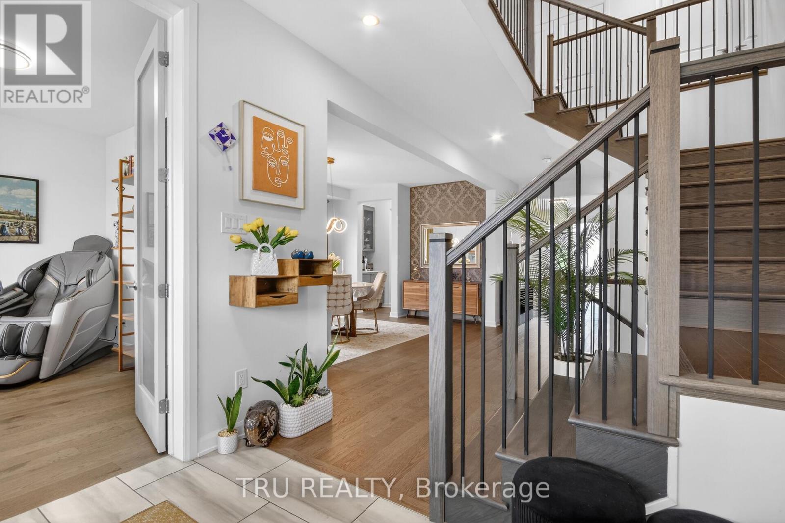 202 Skipper Drive, Ottawa, ON - Indoor Photo Showing Other Room