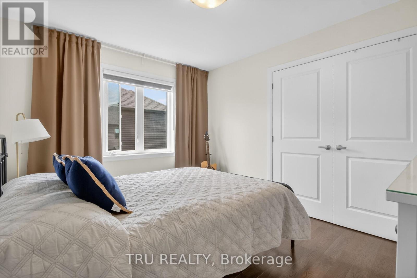 202 Skipper Drive, Ottawa, ON - Indoor Photo Showing Bedroom