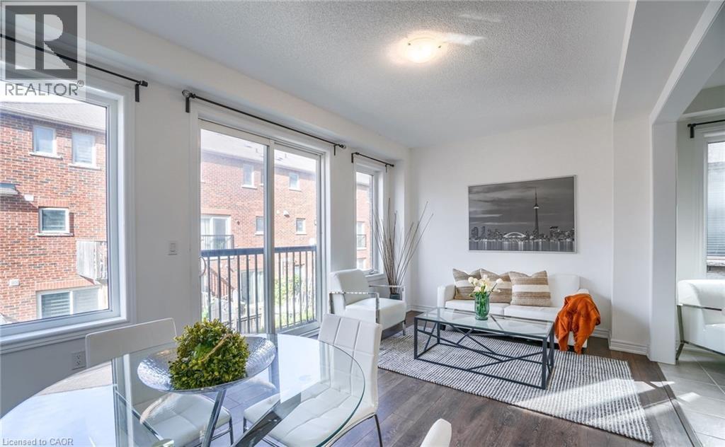 14 Faye Street, Brampton, ON - Indoor Photo Showing Living Room