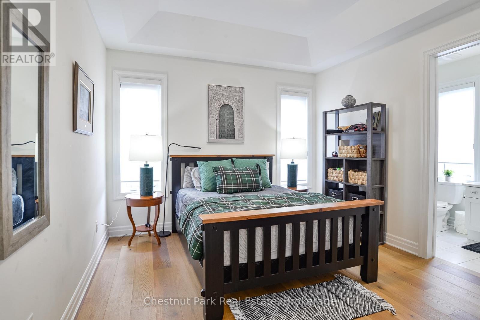 5 Hunter Place, Bracebridge (Macaulay), ON - Indoor Photo Showing Bedroom