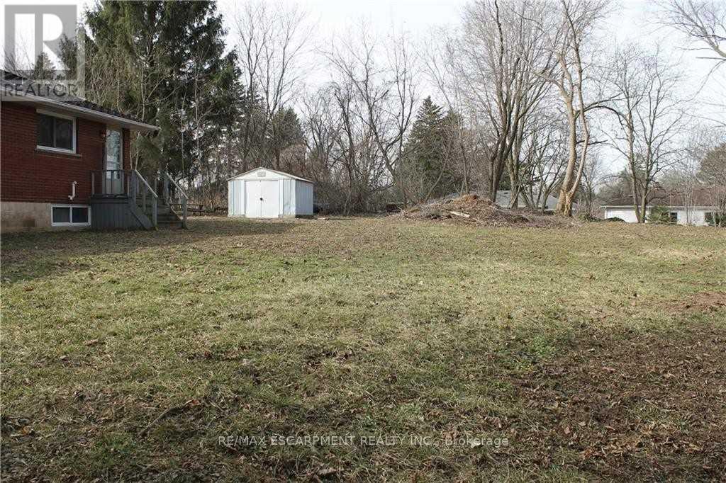 50 East Crest, Hamilton, ON - Outdoor