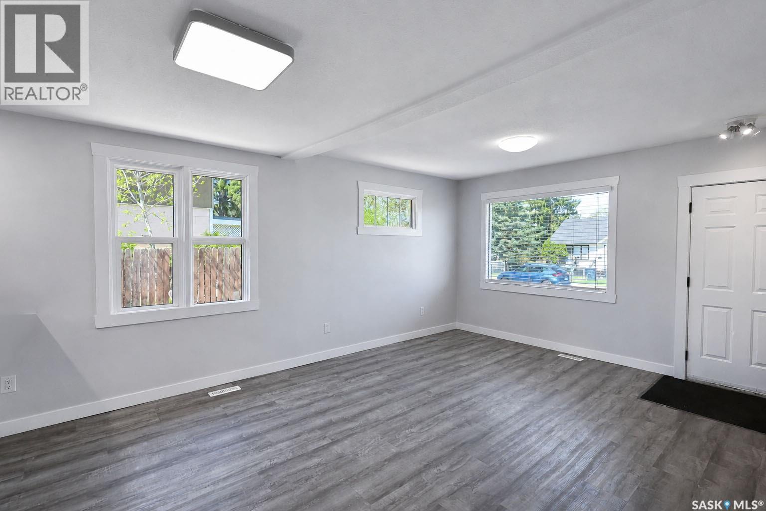 529 20Th Street E, Prince Albert, SK - Indoor Photo Showing Other Room