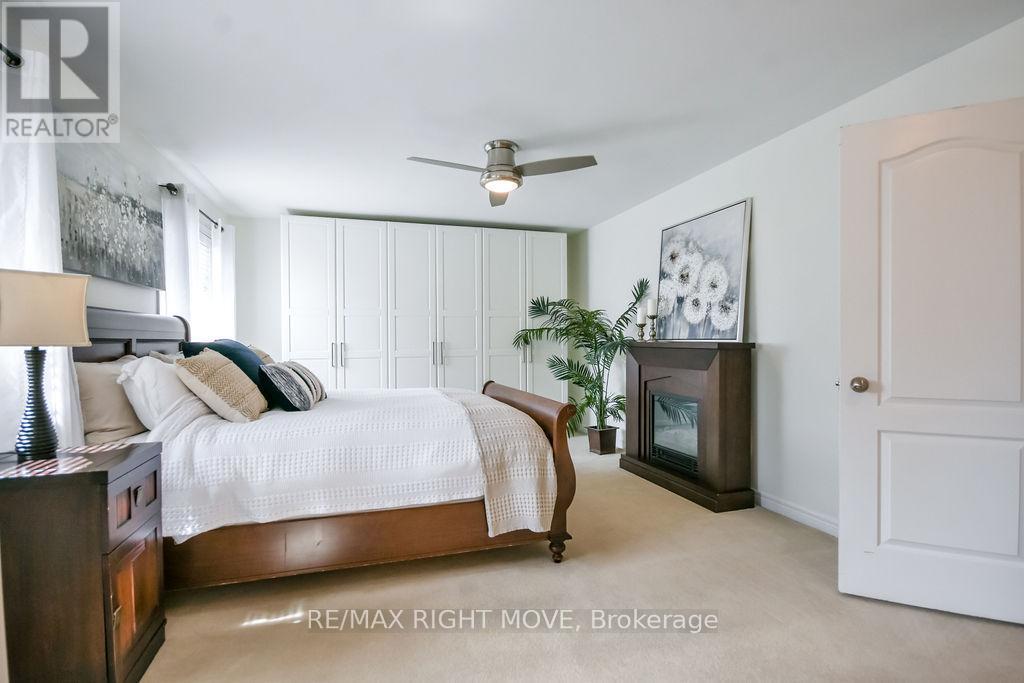 122 Atlantis Drive, Orillia, ON - Indoor Photo Showing Bedroom