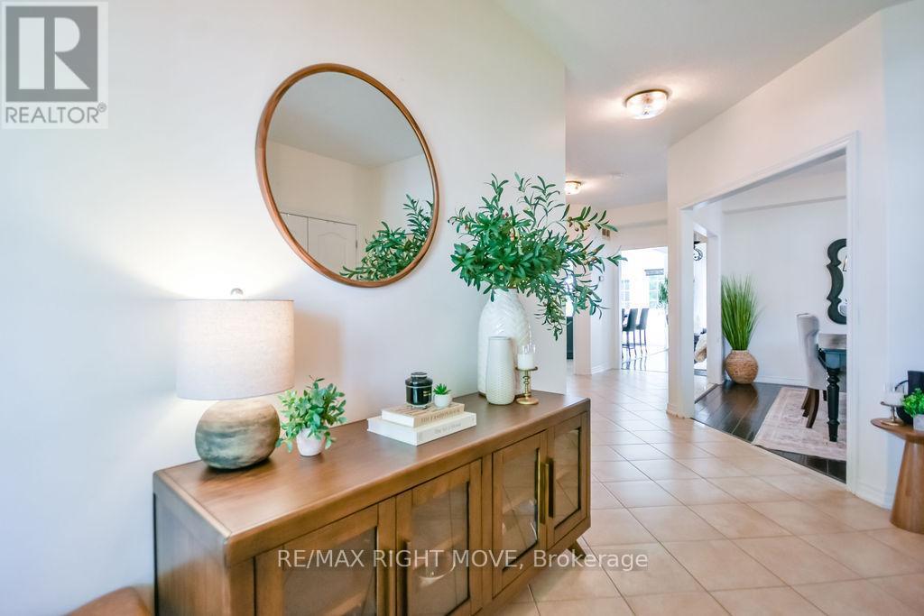 122 Atlantis Drive, Orillia, ON - Indoor Photo Showing Other Room