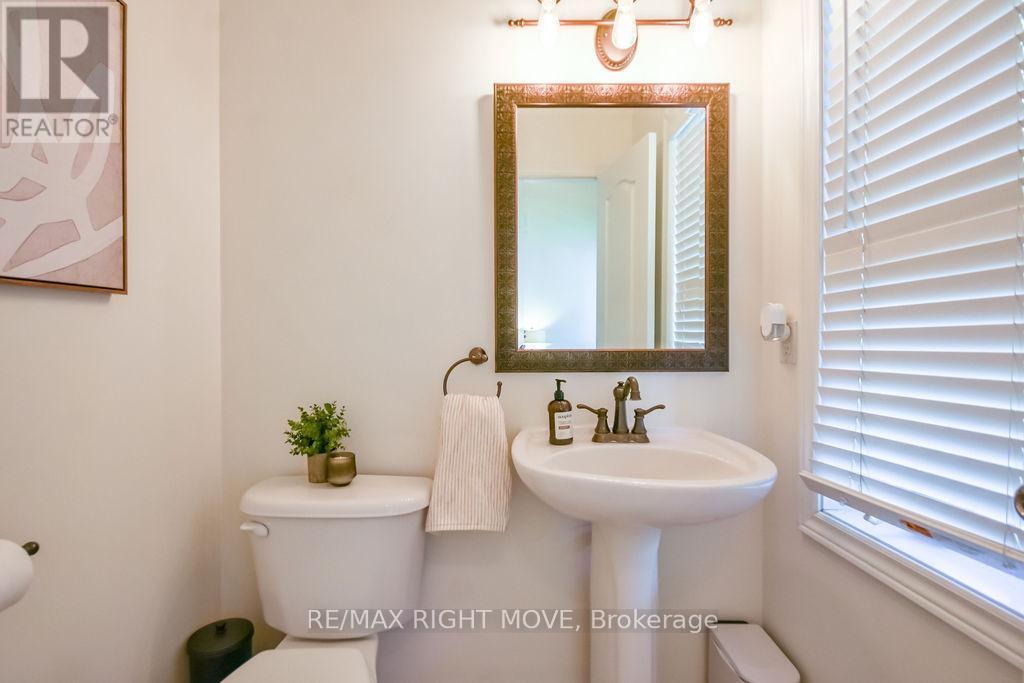 122 Atlantis Drive, Orillia, ON - Indoor Photo Showing Bathroom