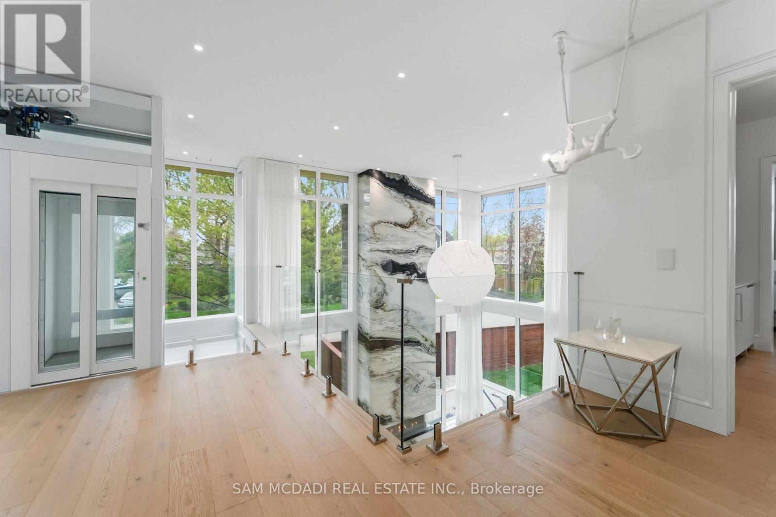 1589 Glenhill Crescent, Mississauga, ON - Indoor Photo Showing Other Room