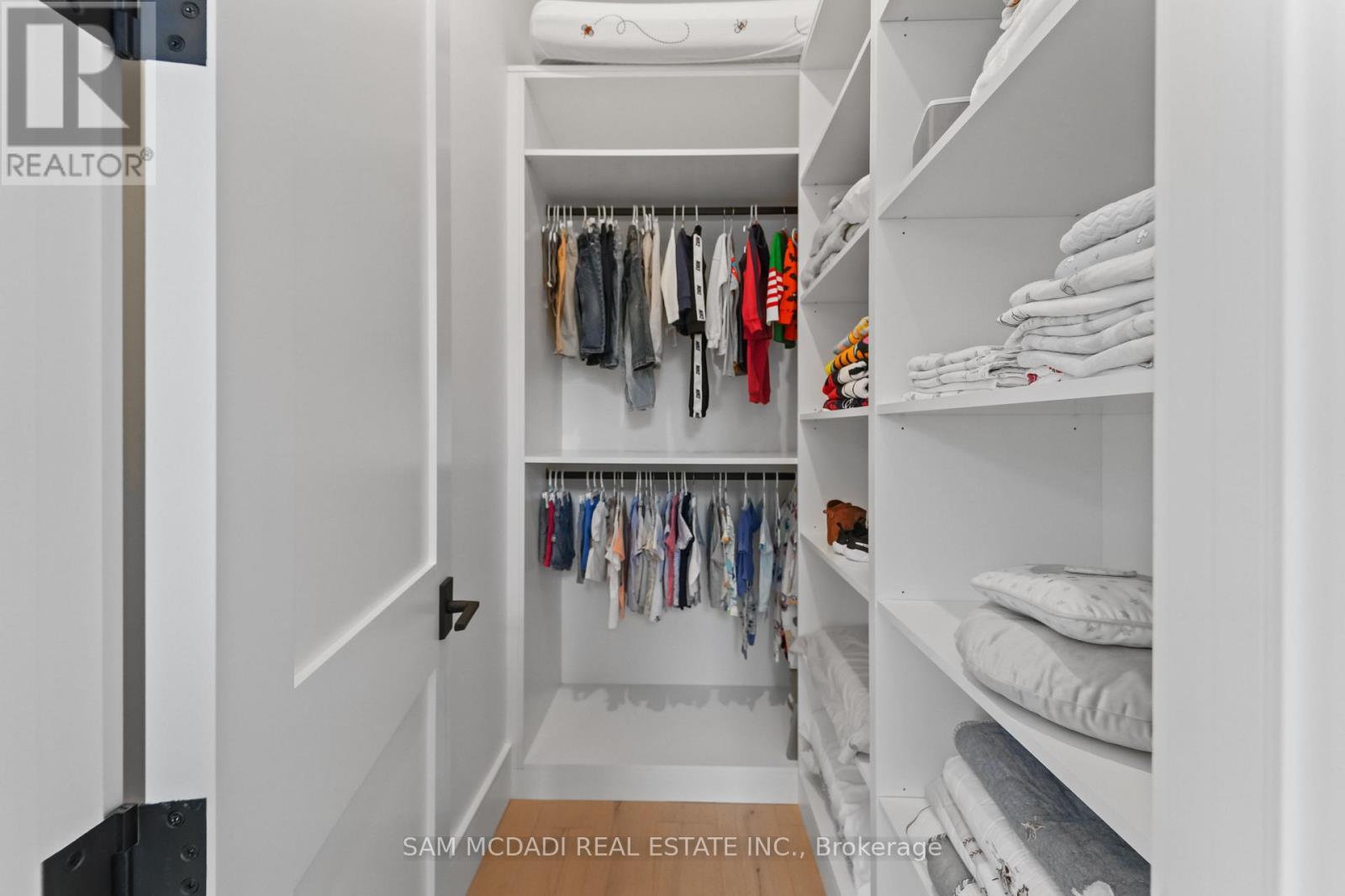 1589 Glenhill Crescent, Mississauga, ON - Indoor