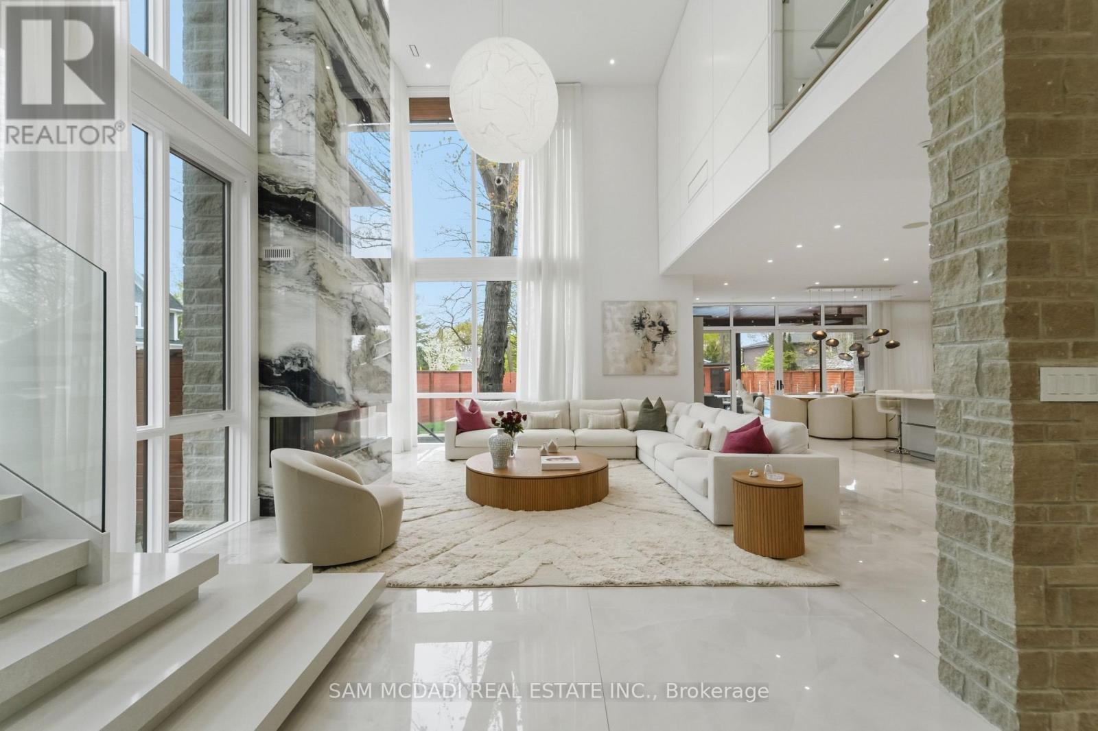1589 Glenhill Crescent, Mississauga, ON - Indoor Photo Showing Other Room