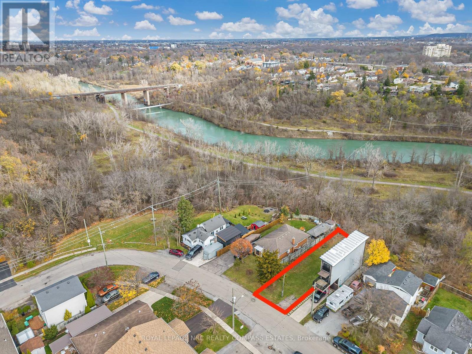 15 Hillview Road N, St. Catharines (Western Hill), ON