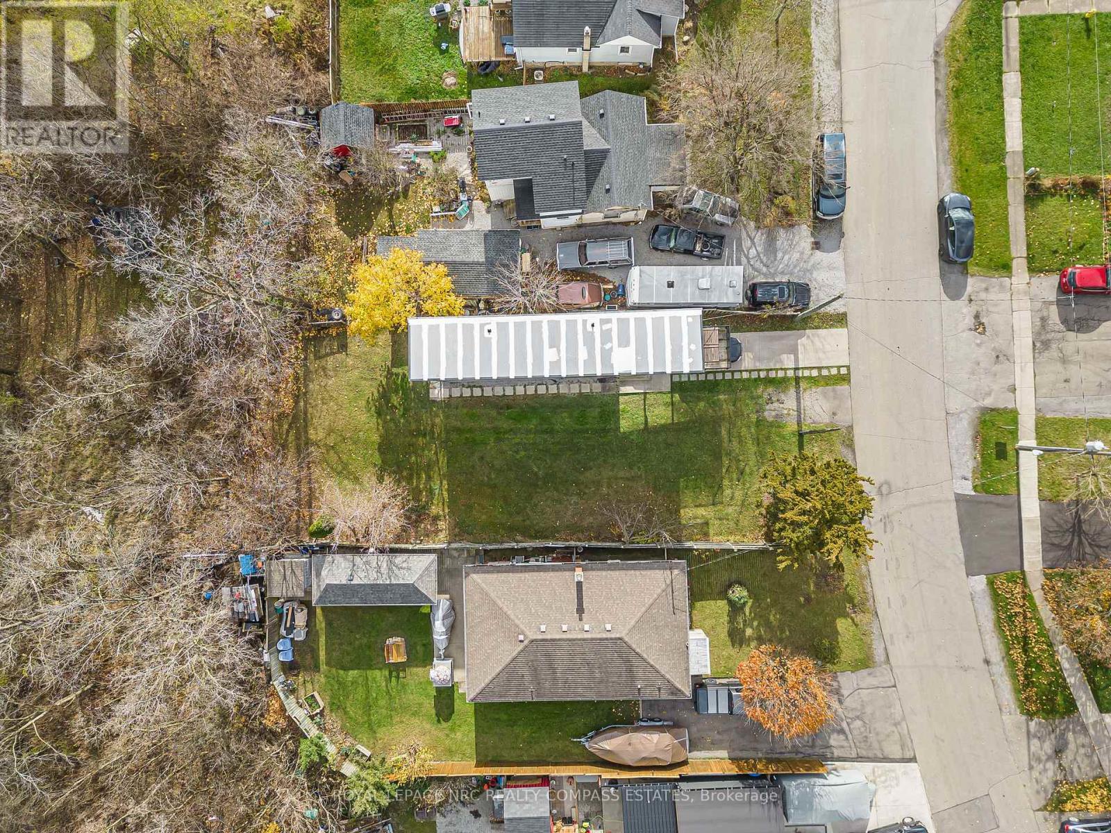 15 Hillview Road N, St. Catharines (Western Hill), ON
