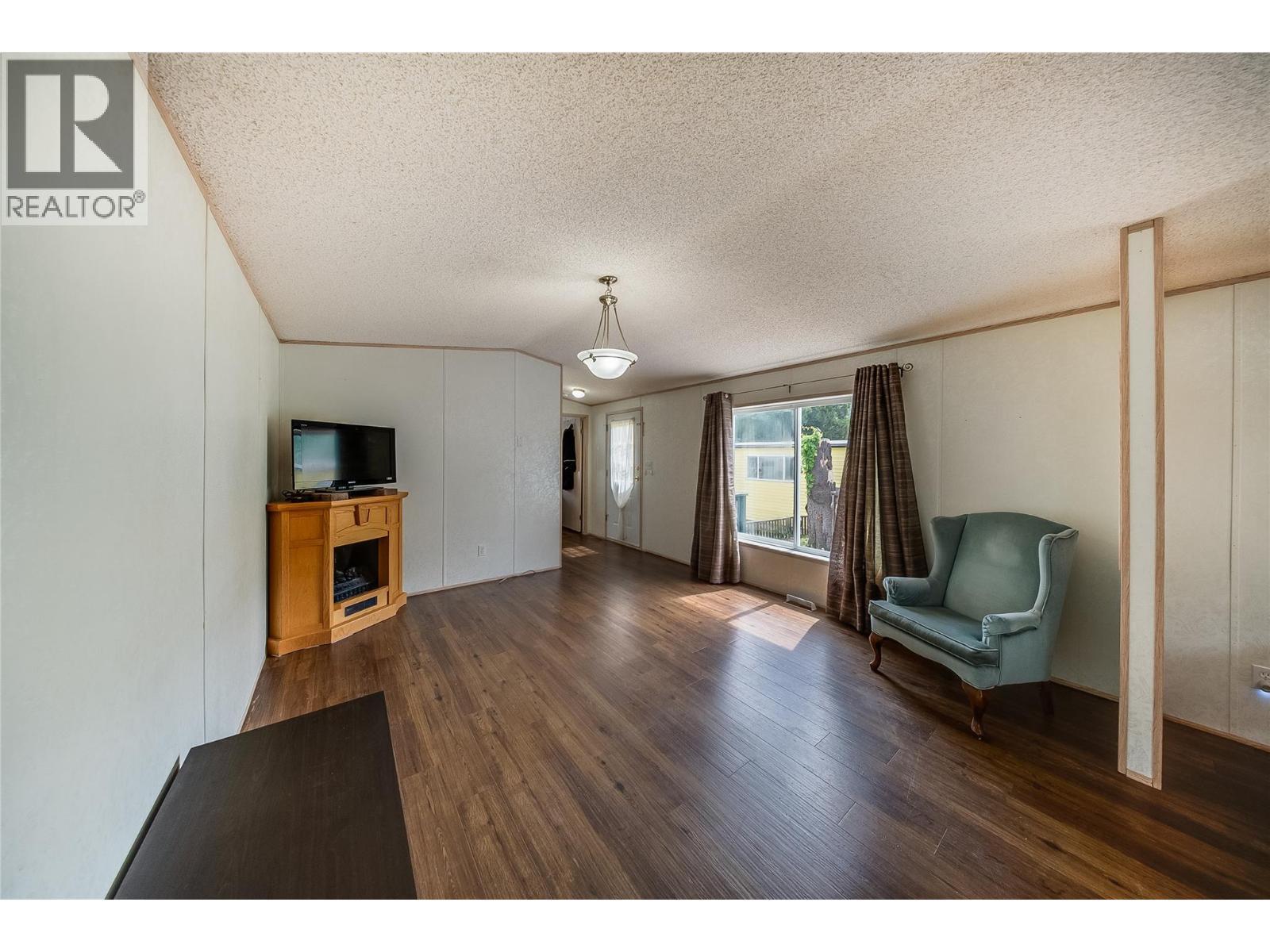 500 16Th Avenue Unit# 54, Genelle, BC