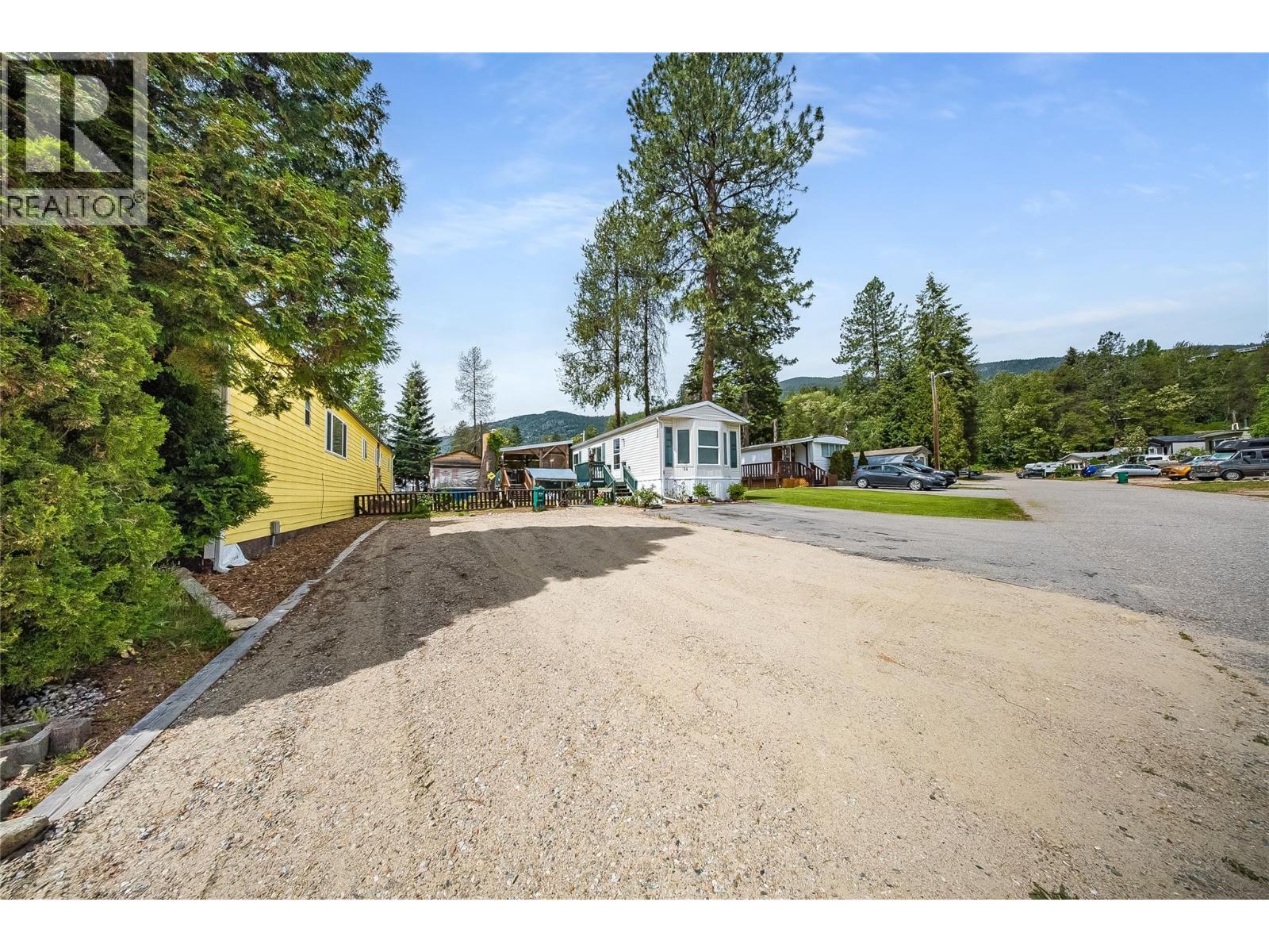 500 16Th Avenue Unit# 54, Genelle, BC