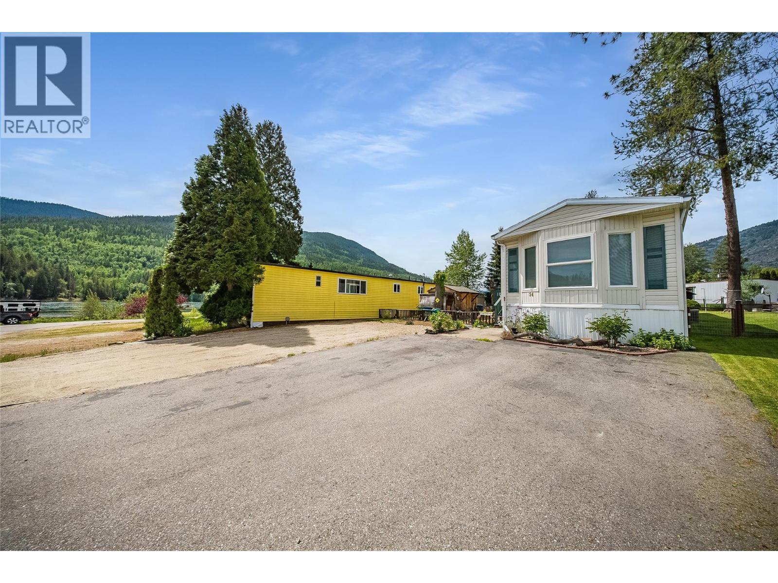 500 16Th Avenue Unit# 54, Genelle, BC