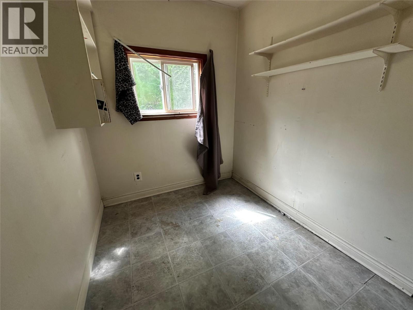 2404 Perrier Road, Nelson, BC - Indoor Photo Showing Other Room