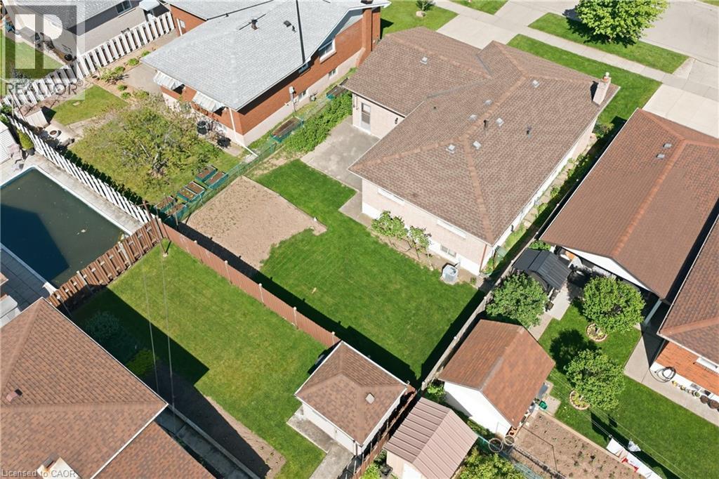 64 Eastbury Drive, Stoney Creek, ON - Outdoor