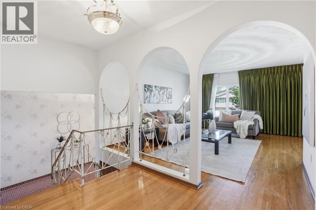 64 Eastbury Drive, Stoney Creek, ON - Indoor