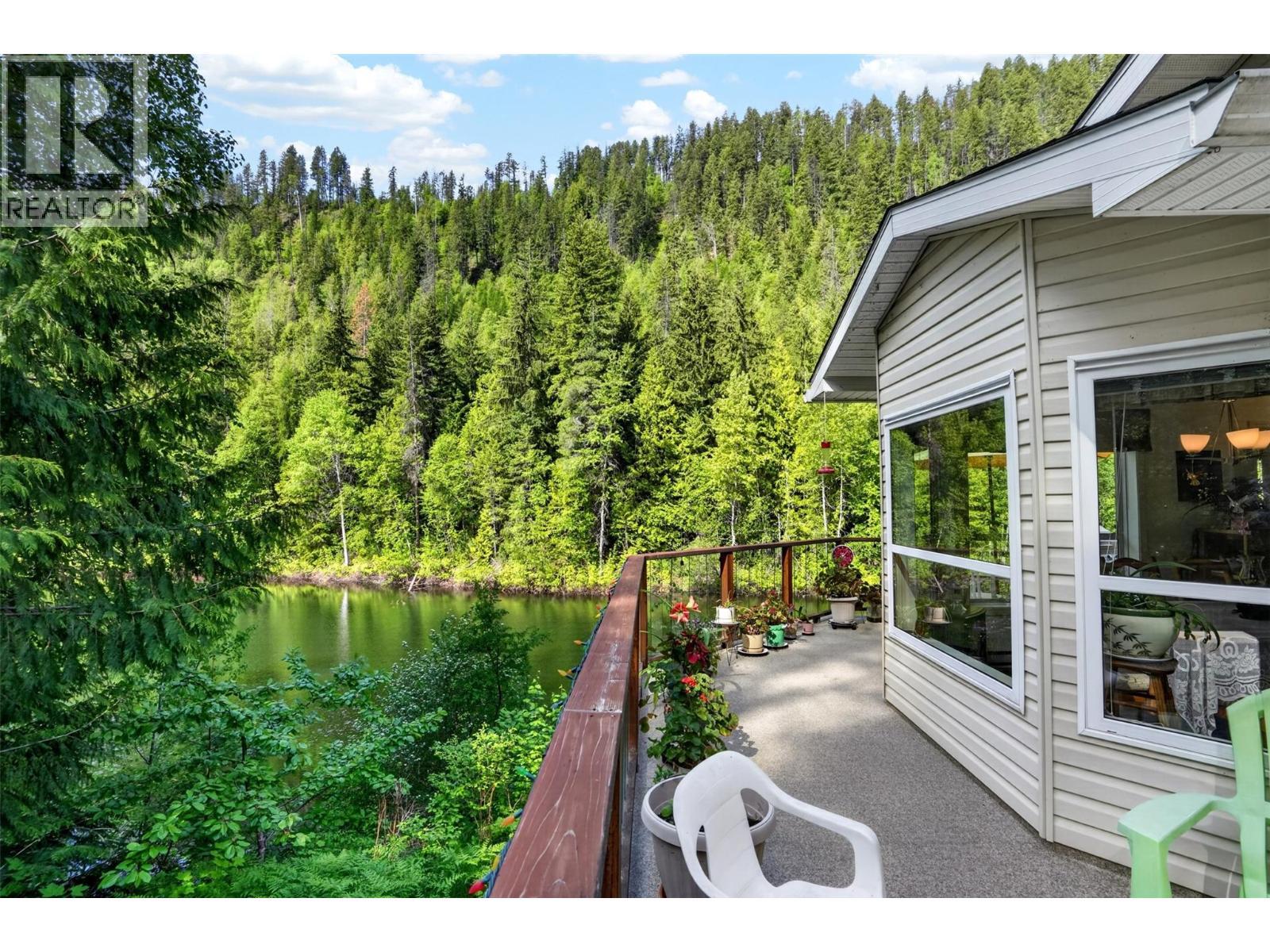 4761 Highway 31, Fletcher Creek, BC