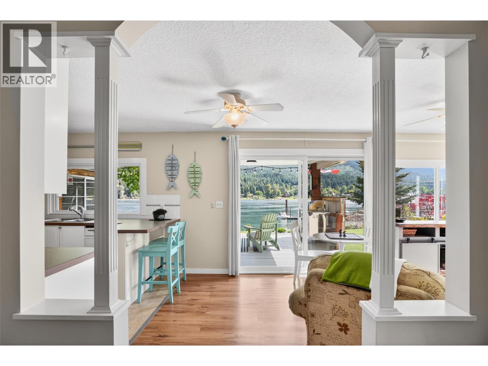 8110 & 8120 Busk Road, Balfour, BC - Indoor