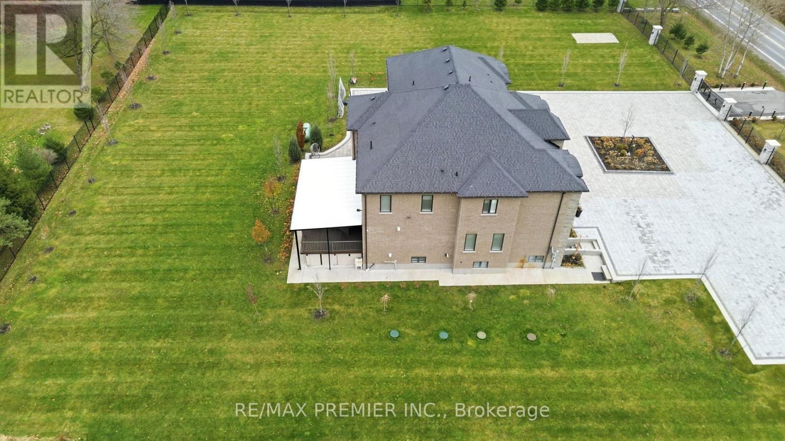 2180 King Vaughan Road, Vaughan, ON - Outdoor