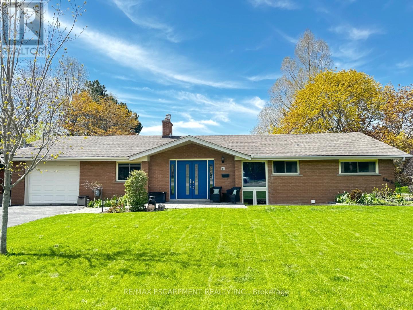 81 Thomson Drive, Hamilton, ON - Outdoor