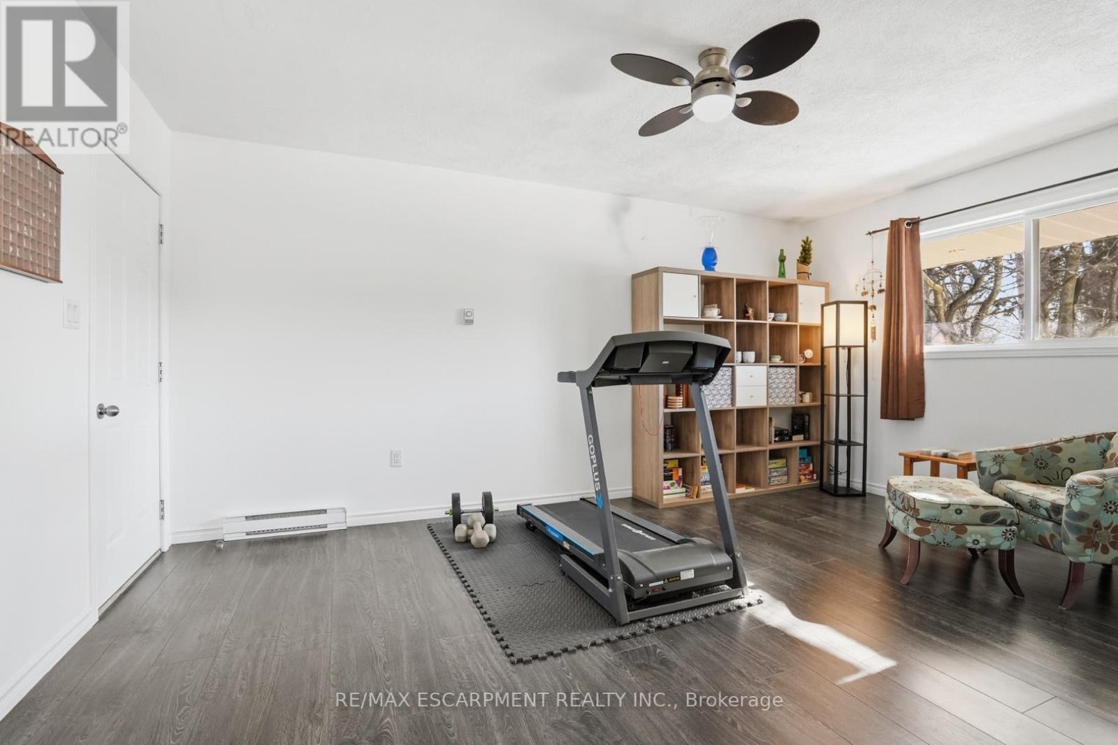 81 Thomson Drive, Hamilton, ON - Indoor Photo Showing Gym Room