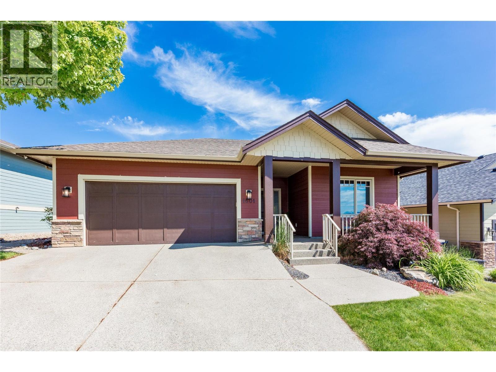 1601 Tower Ranch Boulevard, Kelowna, BC - Outdoor With Facade