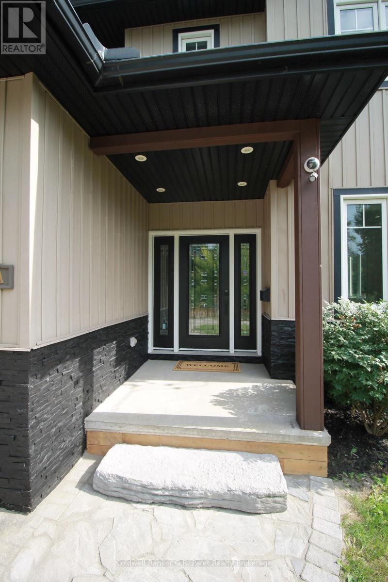 138A Victoria Street, Norfolk (Simcoe), ON - Outdoor With Exterior