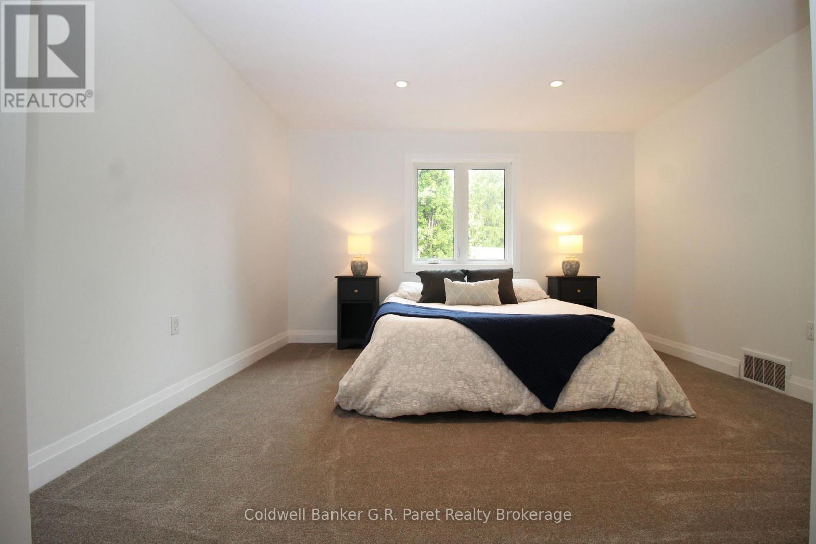138A Victoria Street, Norfolk (Simcoe), ON - Indoor Photo Showing Bedroom