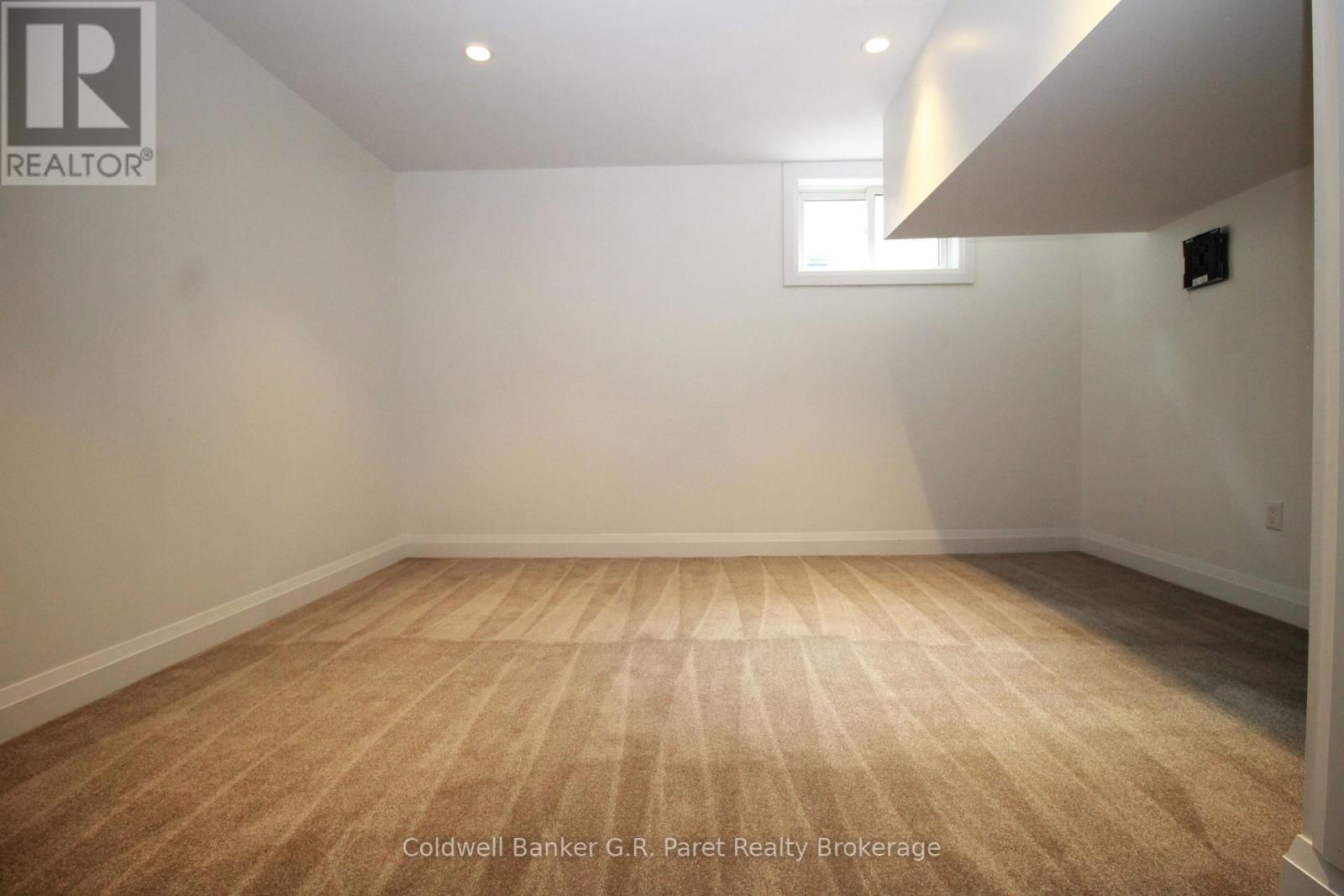 138A Victoria Street, Norfolk (Simcoe), ON - Indoor Photo Showing Other Room