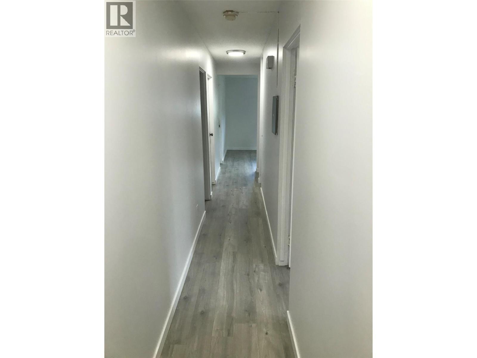 217 8Th Street S, Cranbrook, BC - Indoor Photo Showing Other Room