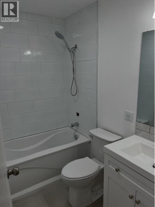 217 8Th Street S, Cranbrook, BC - Indoor Photo Showing Bathroom