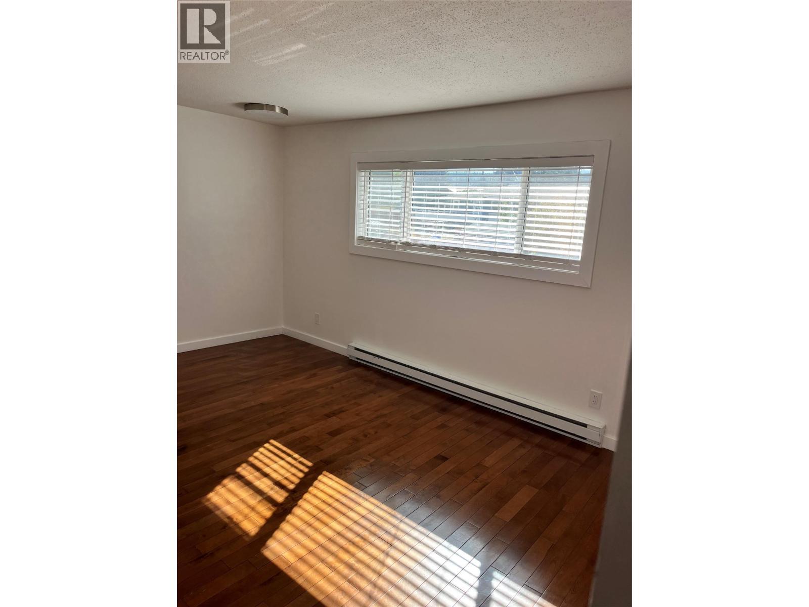 217 8Th Street S, Cranbrook, BC - Indoor Photo Showing Other Room