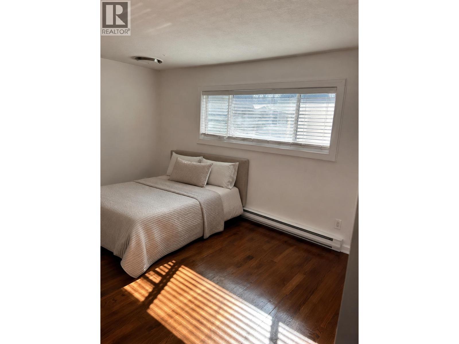 217 8Th Street S, Cranbrook, BC - Indoor Photo Showing Bedroom
