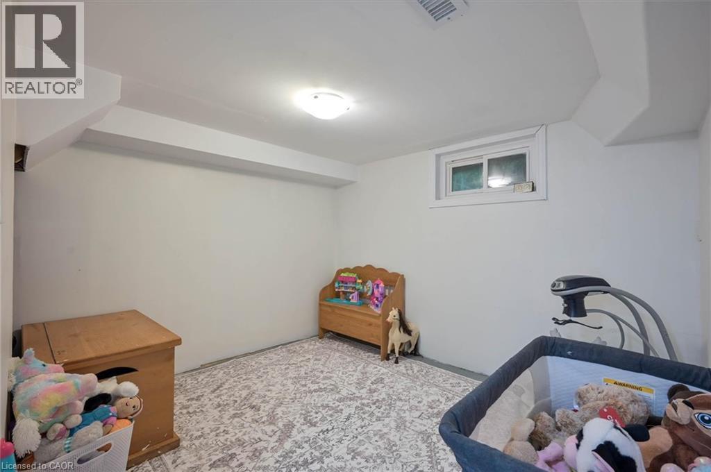 15 Manchester Street, Cambridge, ON - Indoor