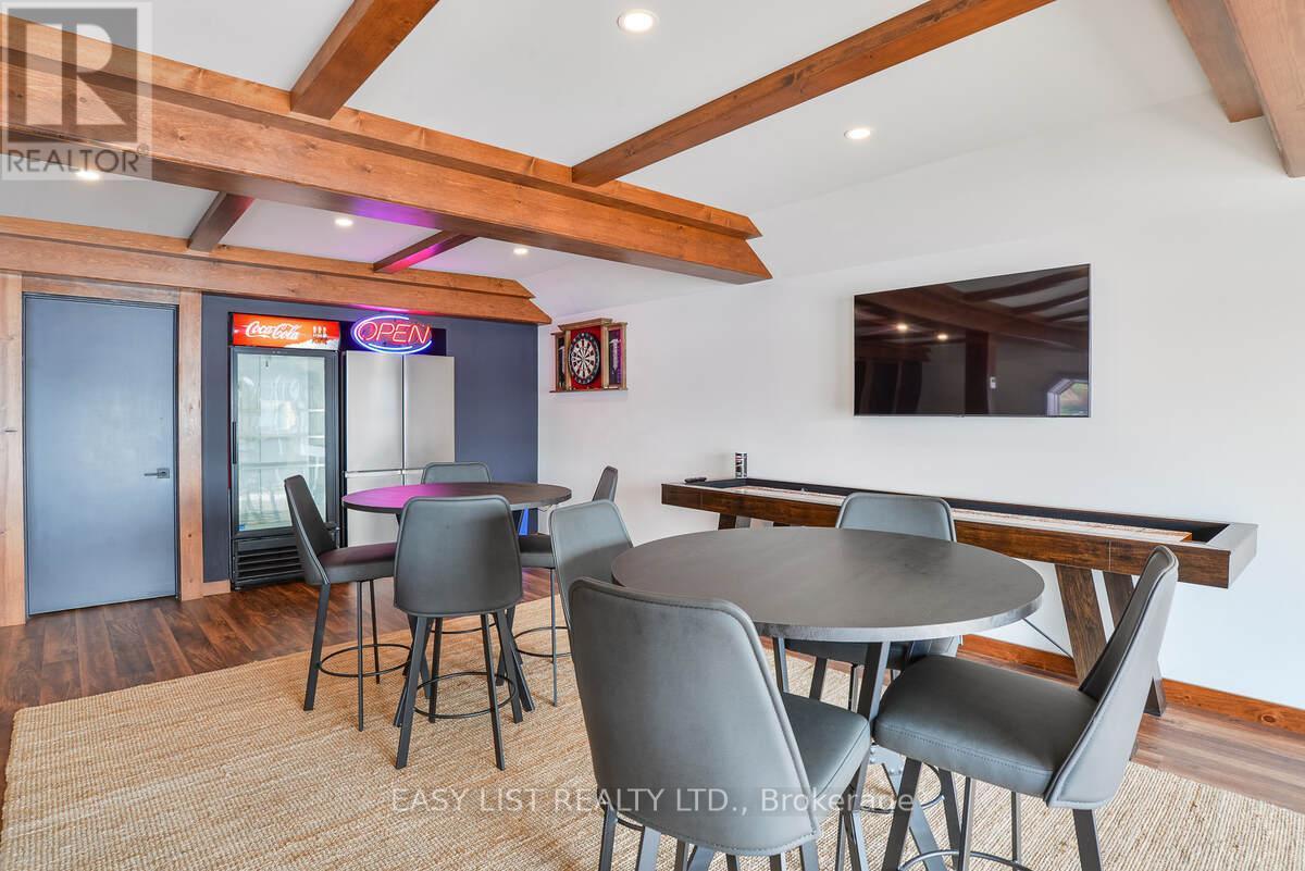 1021 Marina Road, Lake Of Bays, ON - Indoor Photo Showing Dining Room