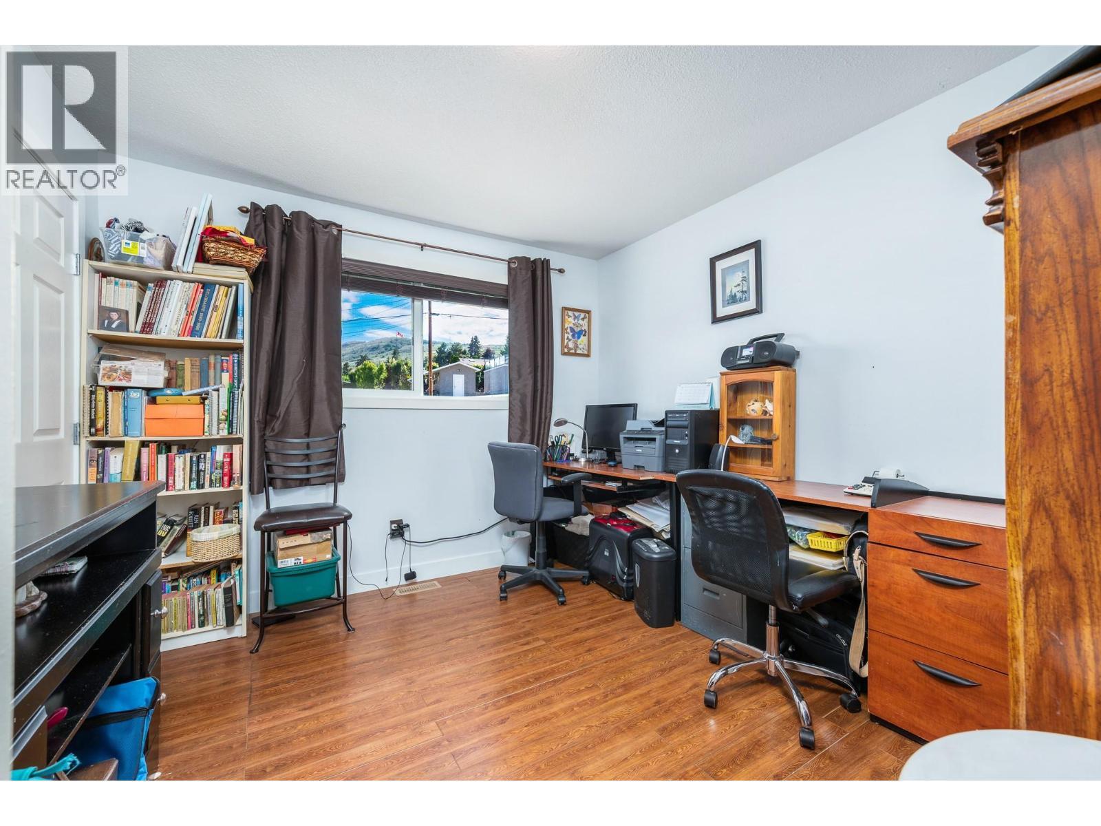 6485 Cardinal Road, Vernon, BC - Indoor Photo Showing Office