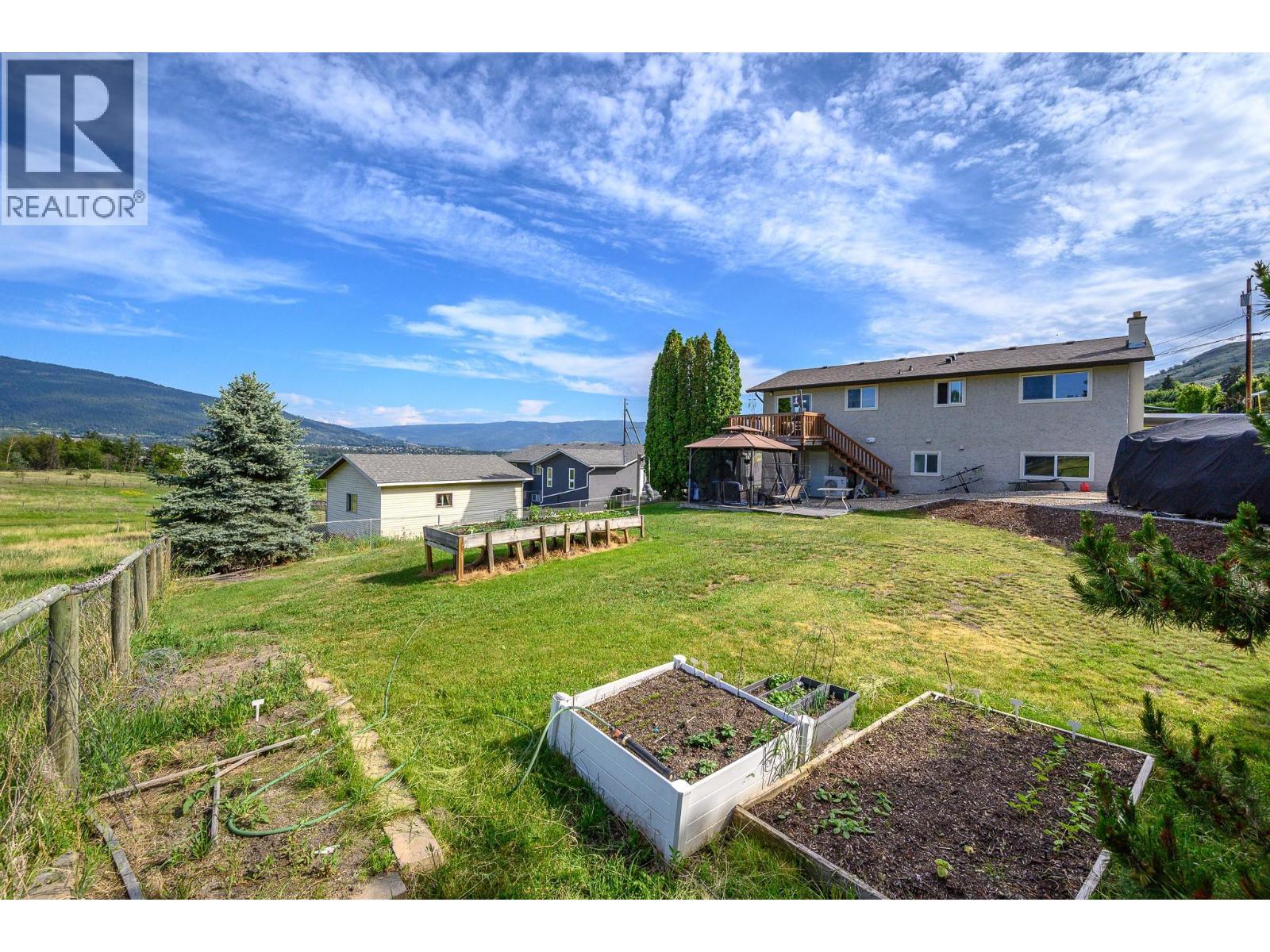 6485 Cardinal Road, Vernon, BC - Outdoor